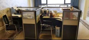西安辦公設(shè)備回收:辦公家具，員工位，會議  　　桌，老板臺，保險柜